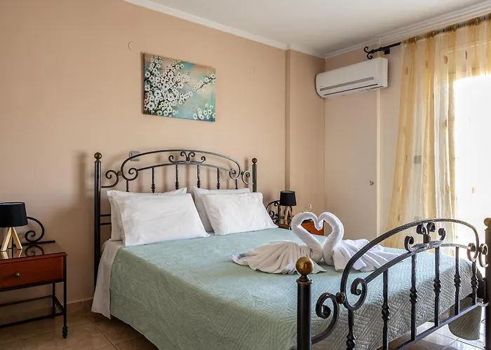 Pavlos Apartments