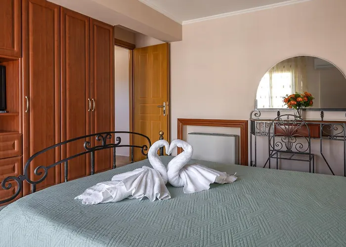 Pavlos Apartments